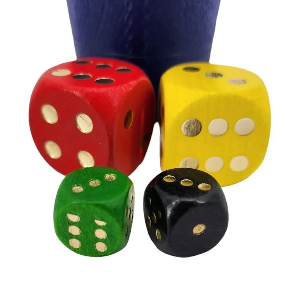 Vintage Discovery Toys Dice Games 4 Wood Dice Plus Plastic Cup